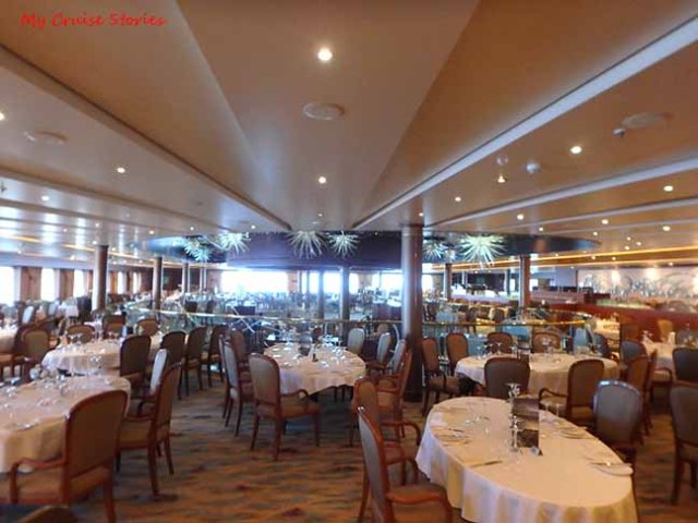 cruise ship dining room