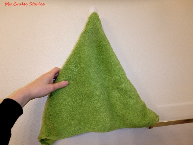 starting a towel Grinch head