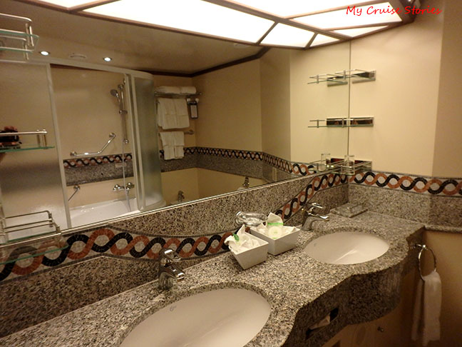 grand suite bathroom