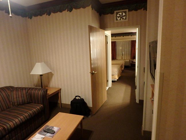 hotel suite