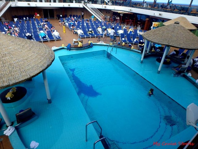 cruise ship pool