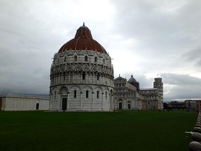 baptistry in Pisa