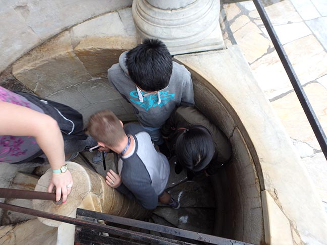 getting to the top of the tower of Pisa