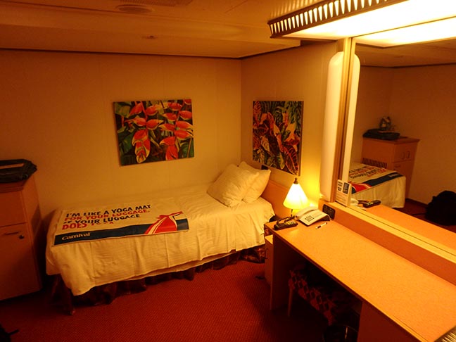 inside upper lower cabin