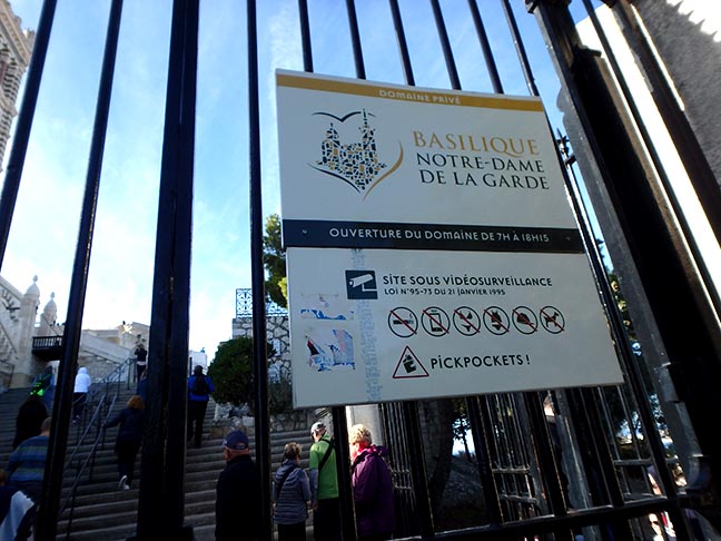 pickpockets are everywhere in Europe