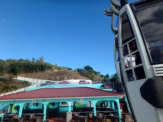 restaurant at Paradise Point