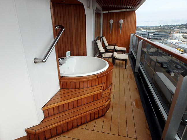 Oosterdam pinnacle suite balcony