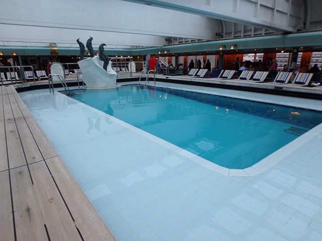 cruise ship pool