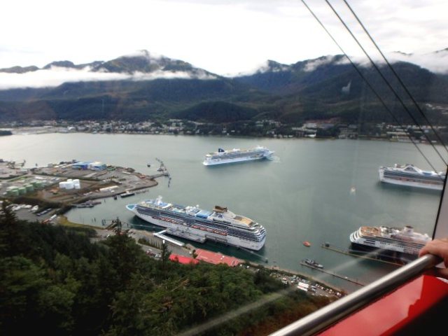 cruise ships in Juneau