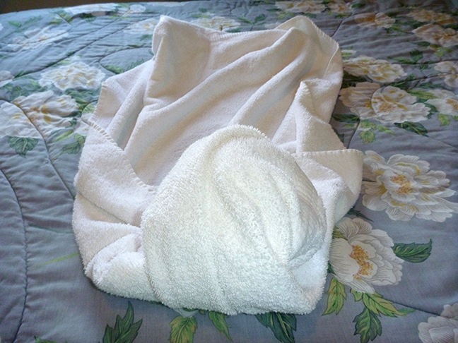 making a towel snowball