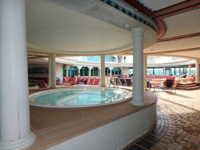 cruise ship hot tub
