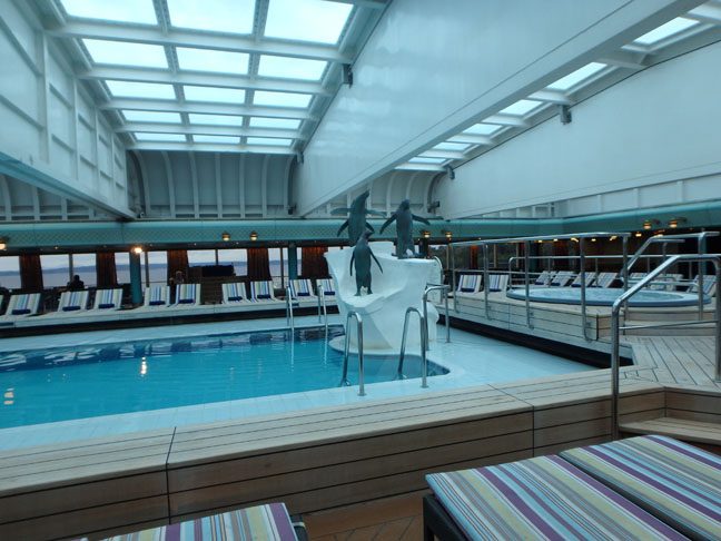 cruise ship pool
