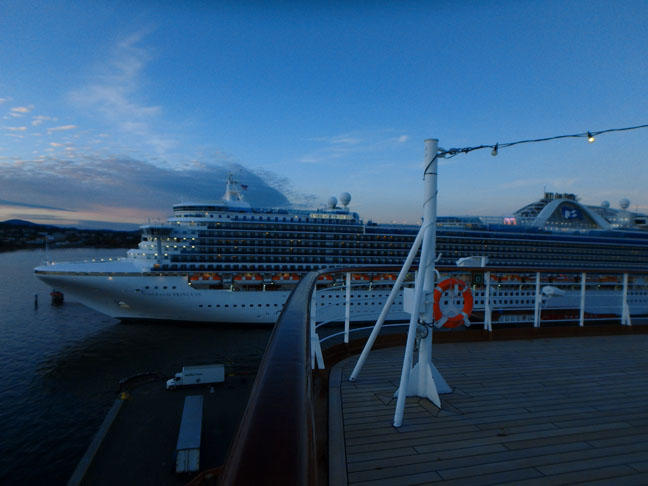 Victoria cruise ship port