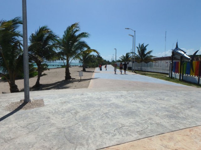 walkway between Mahahual and lighthouse