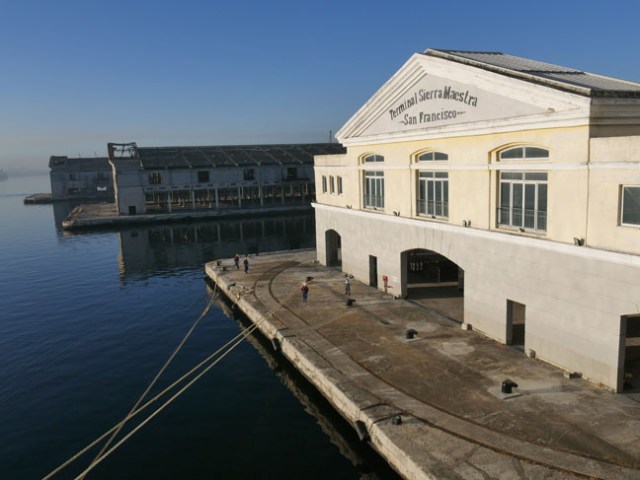 cruise ship port in Cuba
