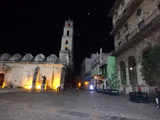 Cuban plaza