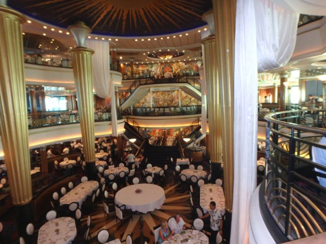 cruise ship dining room