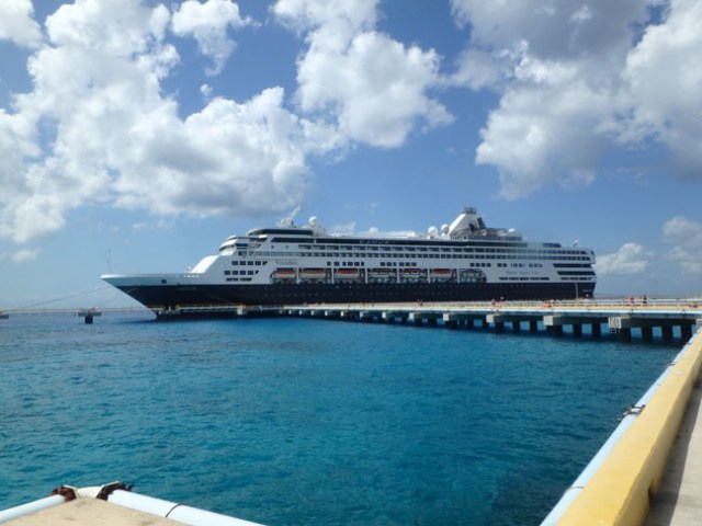 Holland America Veendam