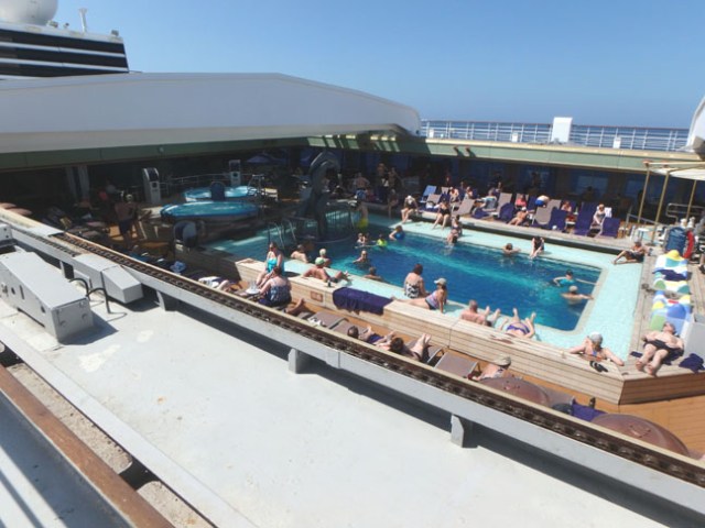 cruise ship pool
