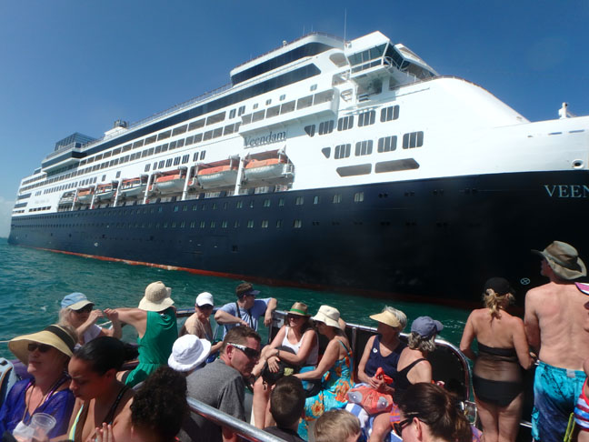 Holland America Veendam