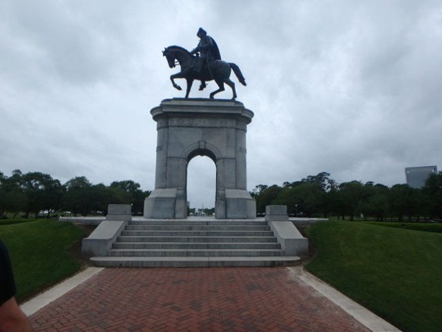 statue of Sam Houston