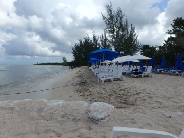 Aquarium Bar in Cozumel