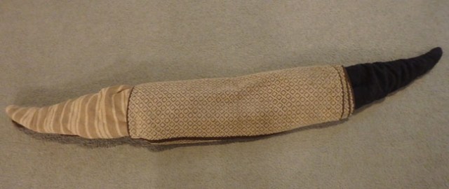 making a towel alligator