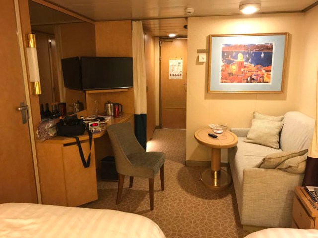 cruise ship cabin