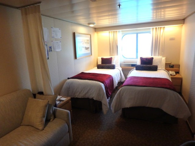 oceanview cabin with 2 beds