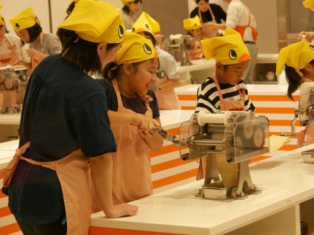 making ramen at the Cup Noodle Museum
