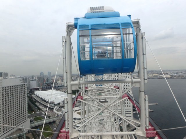 giant ferris wheel in Yokohama