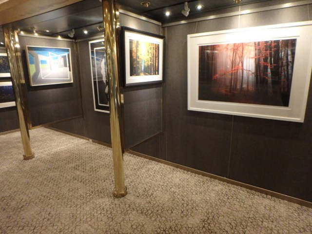 cruise ships sell art