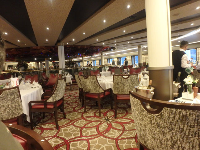 cruise ship dining room