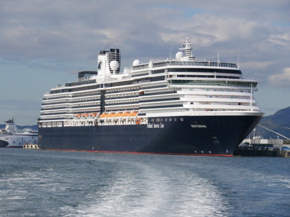 Holland America dining room dress code | Cruise Stories