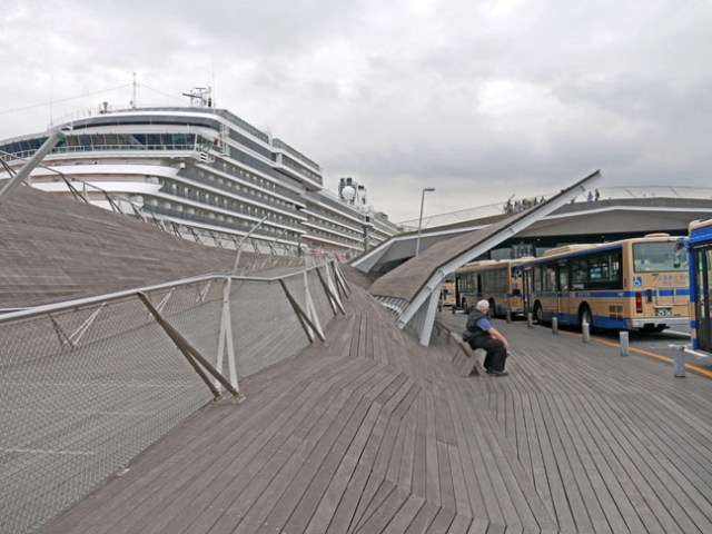 Osanbashi Pier