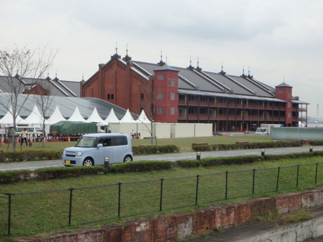 red brick warehouse shops in Yokohama