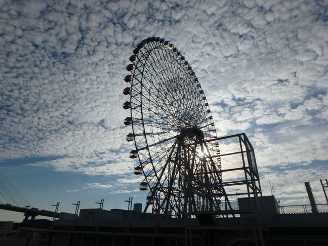 giant wheel in Osaka