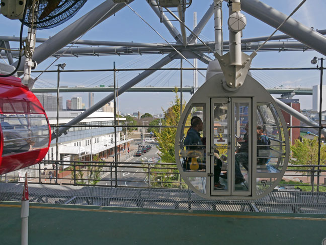 ferris wheel in Osaka, Japan