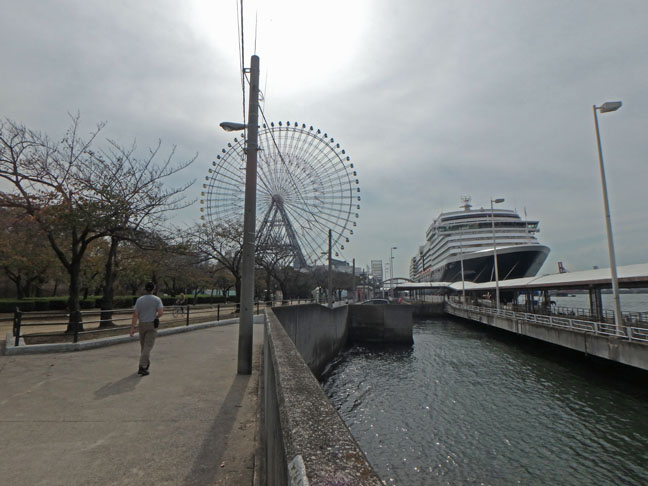 Tempozan cruise pier