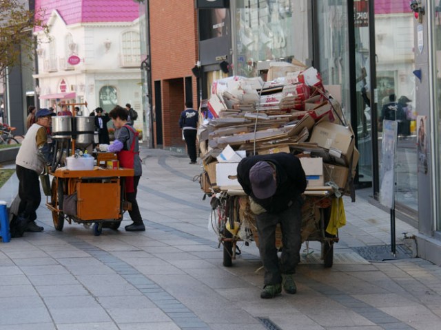 Busan street workers