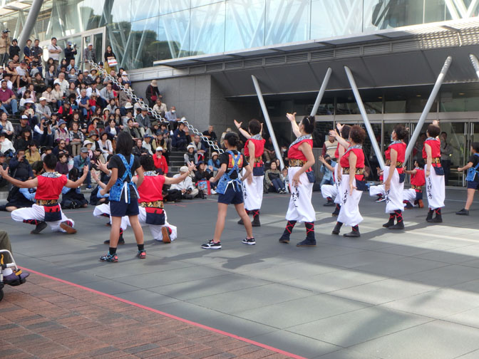 dance group with kids